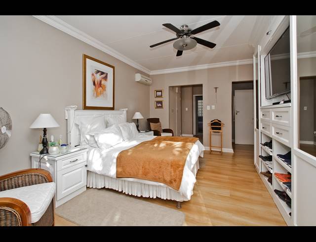 5 BEDROOM TOWNHOUSE FOR SALE IN BRUMA